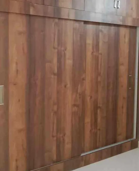 Walnut woodgrain finish